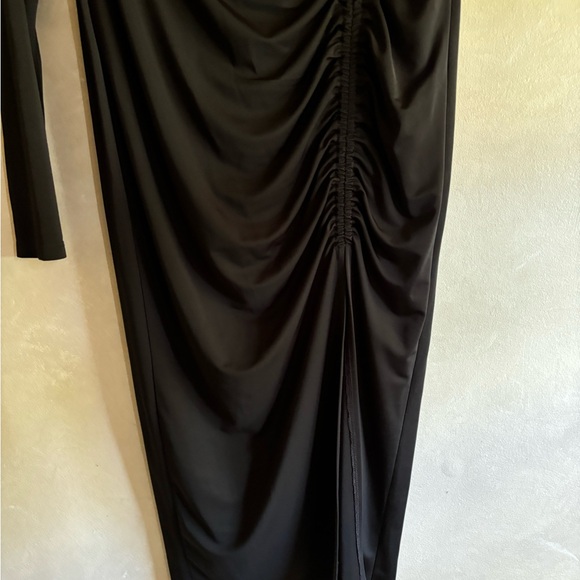 ORIGINAL PRICE $110 NWT TWO PIECE BLACK SPANDEX TOP SIZE XL. AND SKIRT SIZE M - Picture 6 of 7
